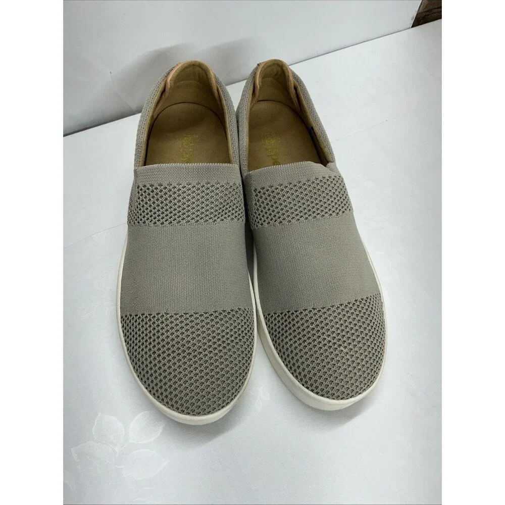 Spenco Shoes Size 10 D Gray Color Women's Shoes